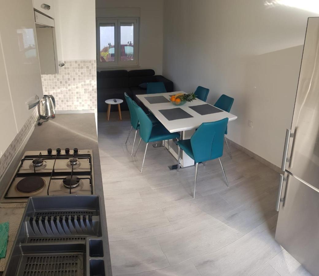 Apartman Milo - ซาดาร์ ภายนอก รูปภาพ